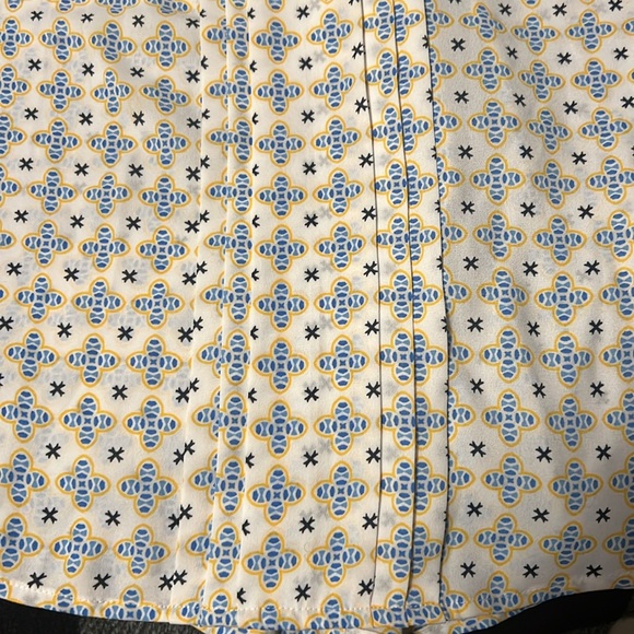 41 Hawthorn Geometric Patterned Sleeveless Blouse. Size Small - Picture 11 of 14